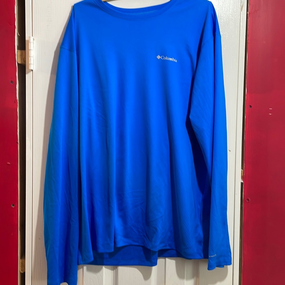 Mens Columbia shirt